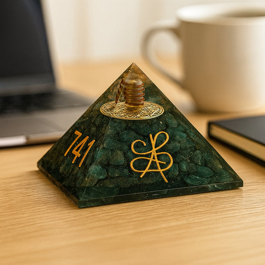 Chakra Balance & Progress Combo ( 7 Chakra Pyramid + Green Jade Pyramid )