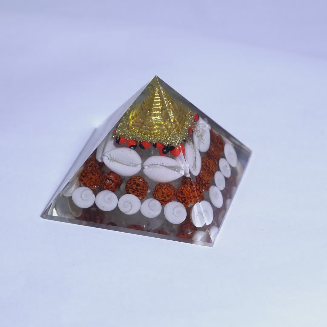Gomti Chakra Shree Yantra Pyramid